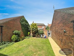 Photo 15- click for photo gallery